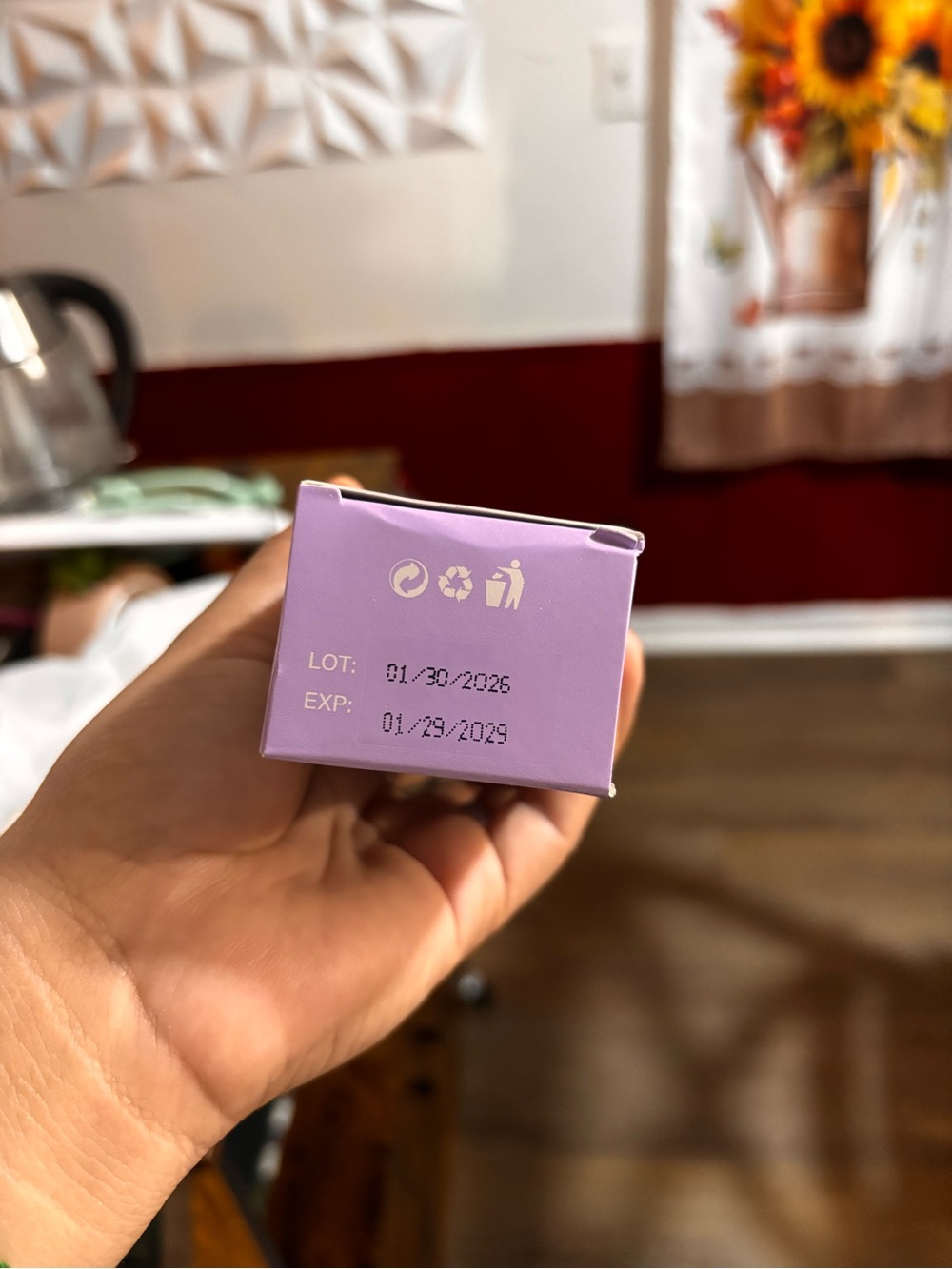 Purple Color-Correcting Toothpaste - Picture 8 of 10